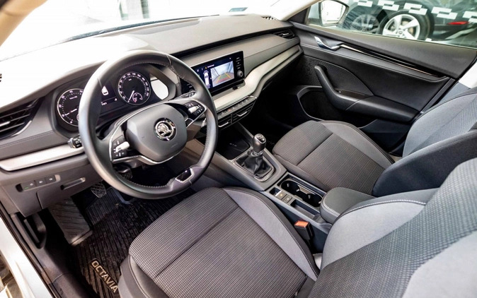 Skoda Octavia cena 89900 przebieg: 71810, rok produkcji 2021 z Łódź małe 781
